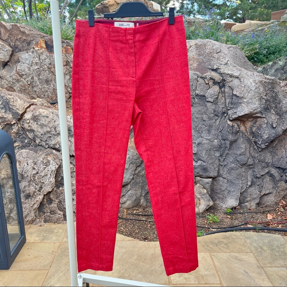 Diane Van Furstenberg red pant straight size 10